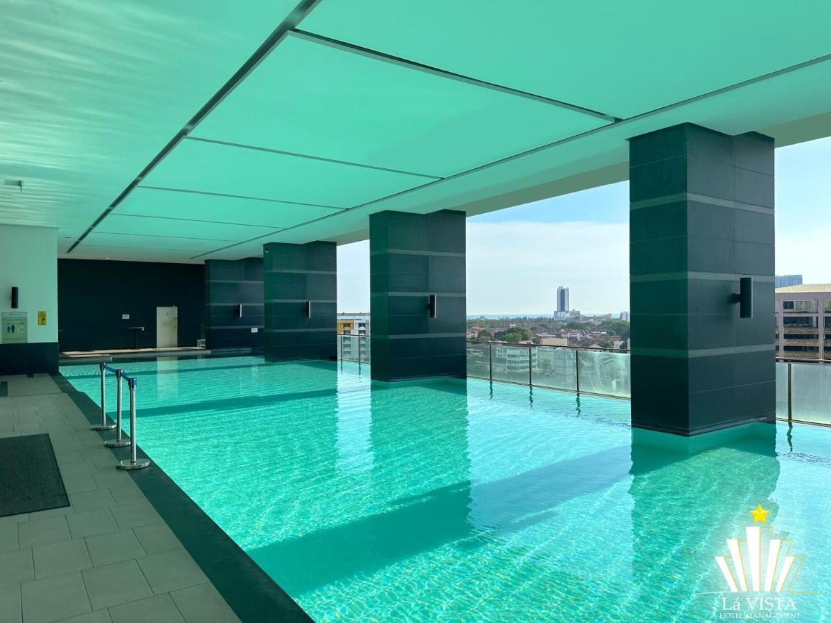 The Shore Hotel & Residences By La Vista Malacca Екстериор снимка