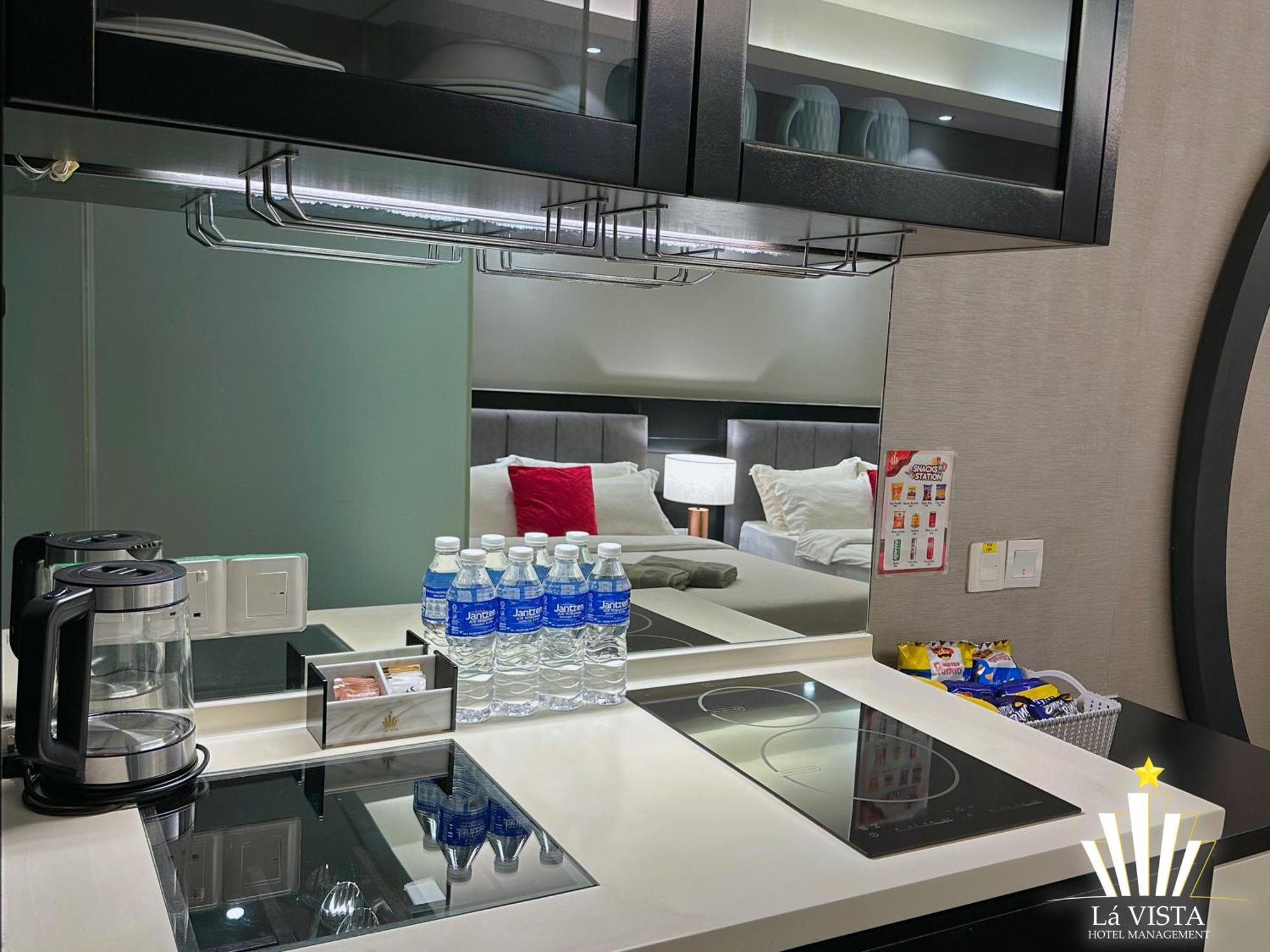 The Shore Hotel & Residences By La Vista Malacca Екстериор снимка